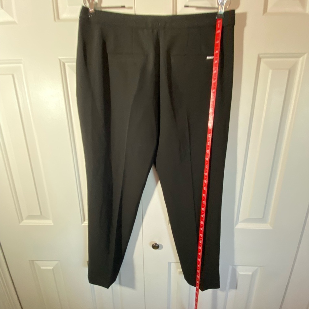 White House Black Market Taper Ankle Black Trousers - Picture 5 of 7